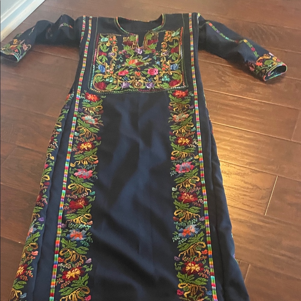 Hand stitched garden Thoub Multicolor - Picture 2 of 10